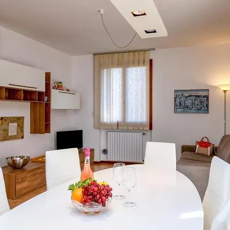 Desenzanoloft Enjoy * Desenzano del Garda